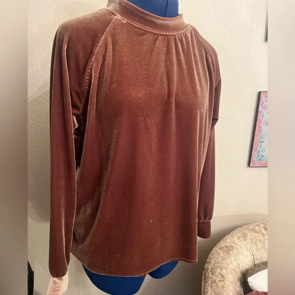 Set of Two Hand Sewn Velvet Tops - Sz Small - Picture 2 of 12